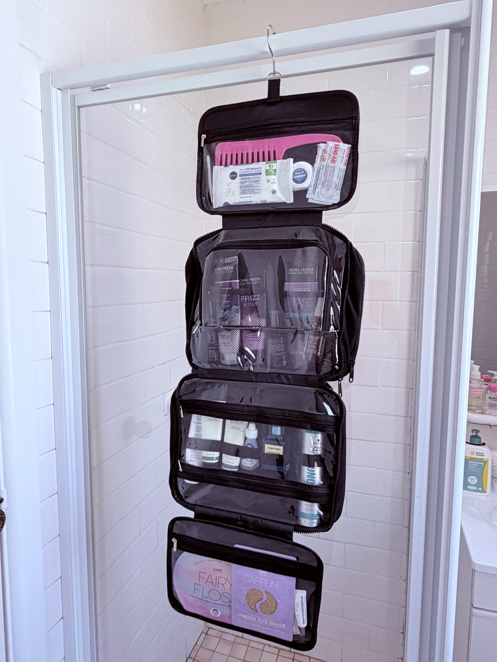 The Less-Mess Beauty Bag